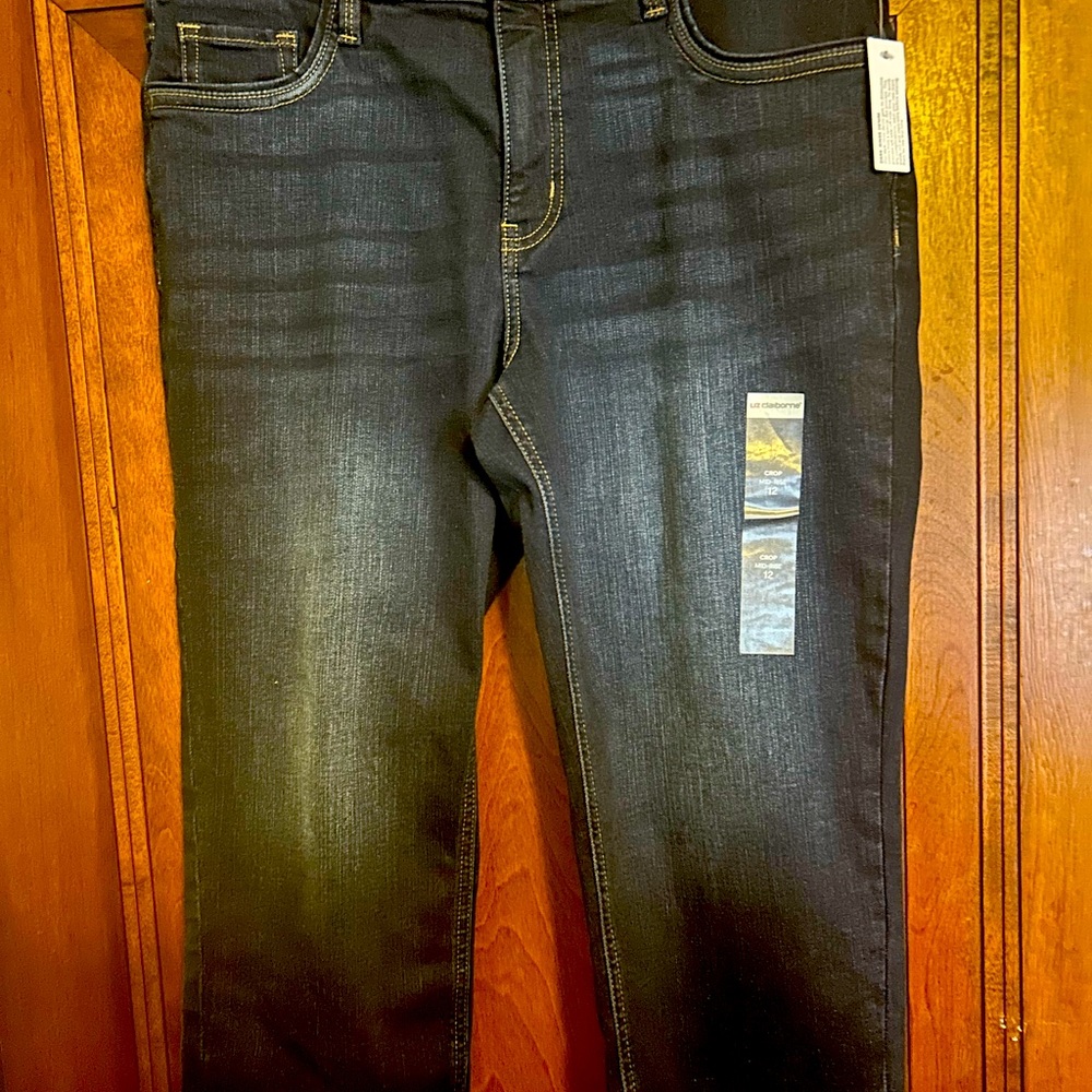 Liz Claiborne Sara Crop Denim Jeans size 12 NWT